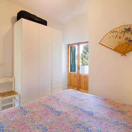 Ferienhaus Beautiful In Marina Nicotera